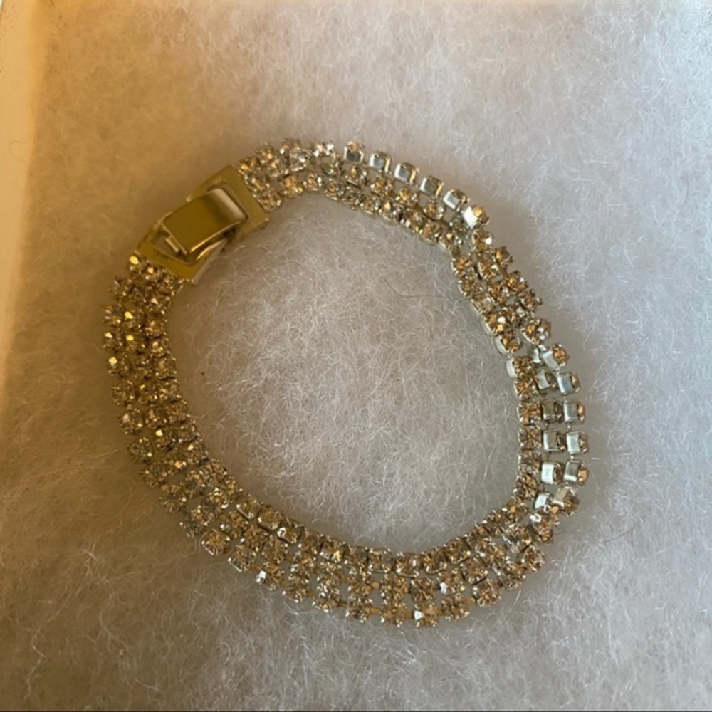 🦋DELICATE CZ TENNIS BRACELET 🦋